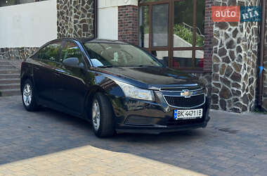Седан Chevrolet Cruze 2013 в Ровно