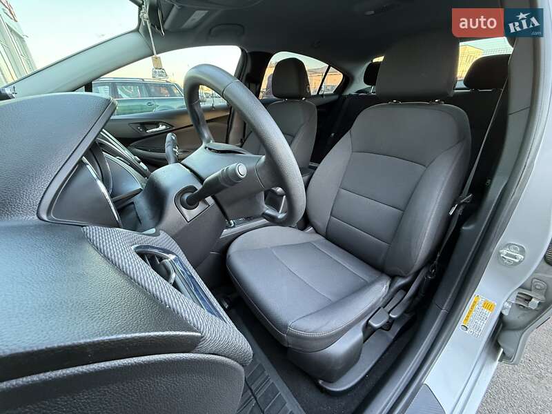 Седан Chevrolet Cruze 2018 в Киеве