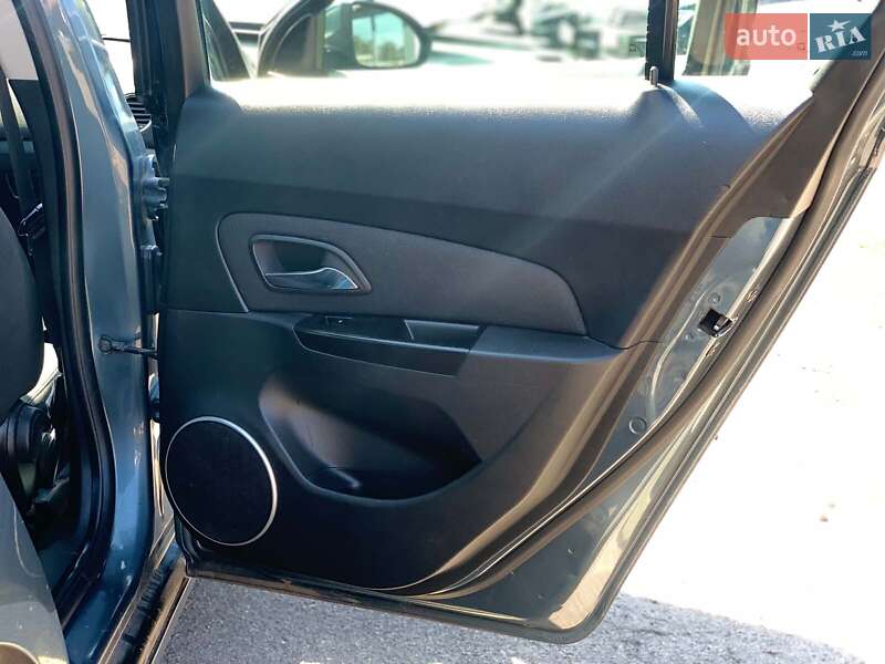 Седан Chevrolet Cruze 2011 в Вінниці