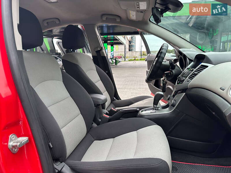 Седан Chevrolet Cruze 2013 в Дніпрі