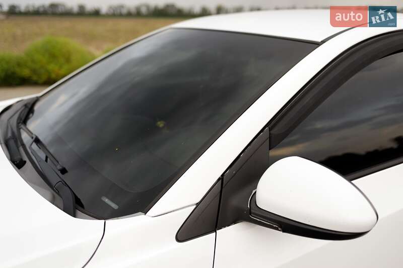 Седан Chevrolet Cruze 2012 в Котельві