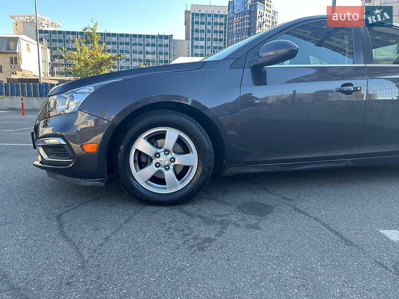 Седан Chevrolet Cruze 2015 в Києві