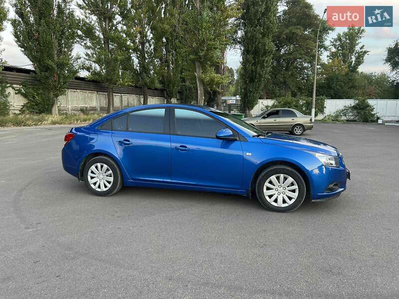 Седан Chevrolet Cruze 2011 в Кам'янському фото 12 Седан Chevrolet Cruze 2011 в Кам'янському