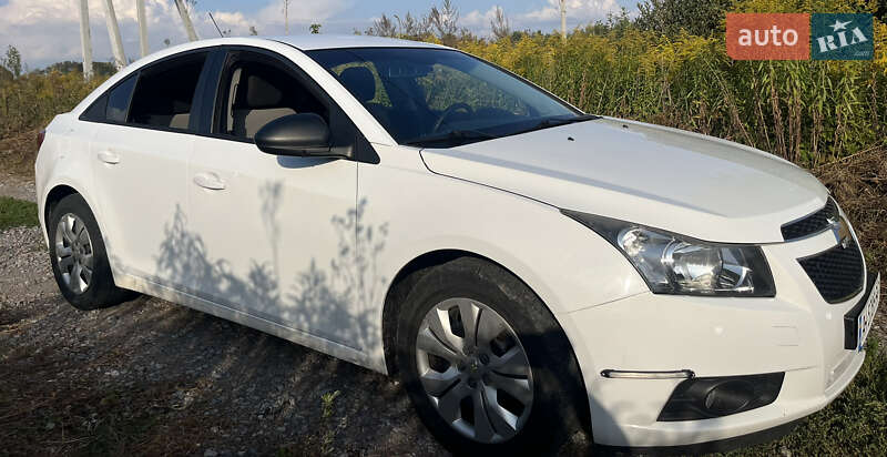 Седан Chevrolet Cruze 2015 в Борисполе