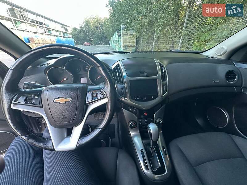 Седан Chevrolet Cruze 2014 в Дніпрі
