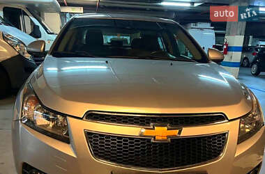 Седан Chevrolet Cruze 2012 в Києві