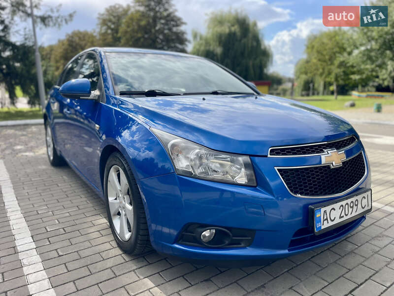 Седан Chevrolet Cruze 2011 в Луцьку