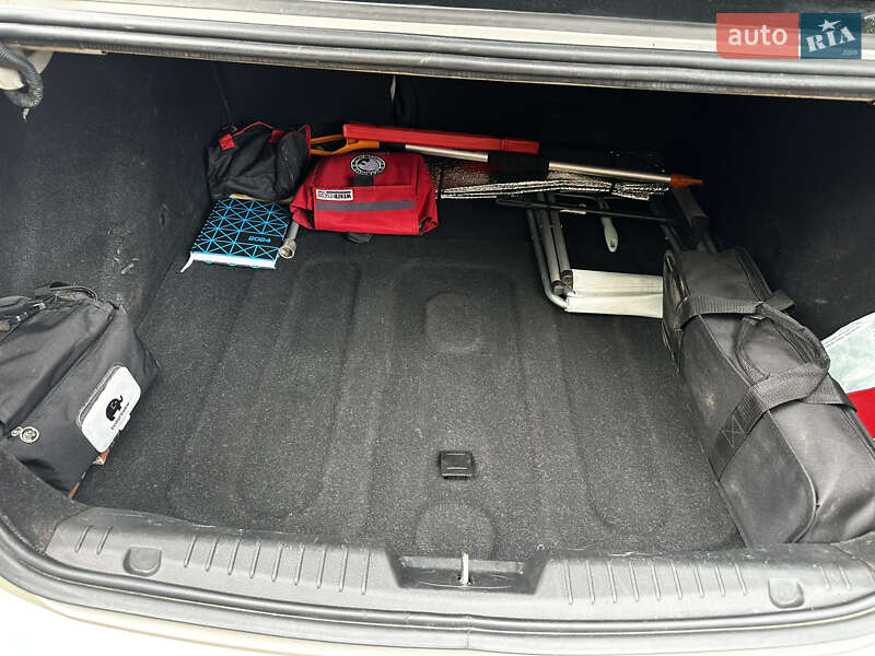 Седан Chevrolet Cruze 2011 в Киеве фото 5 Седан Chevrolet Cruze 2011 в Киеве