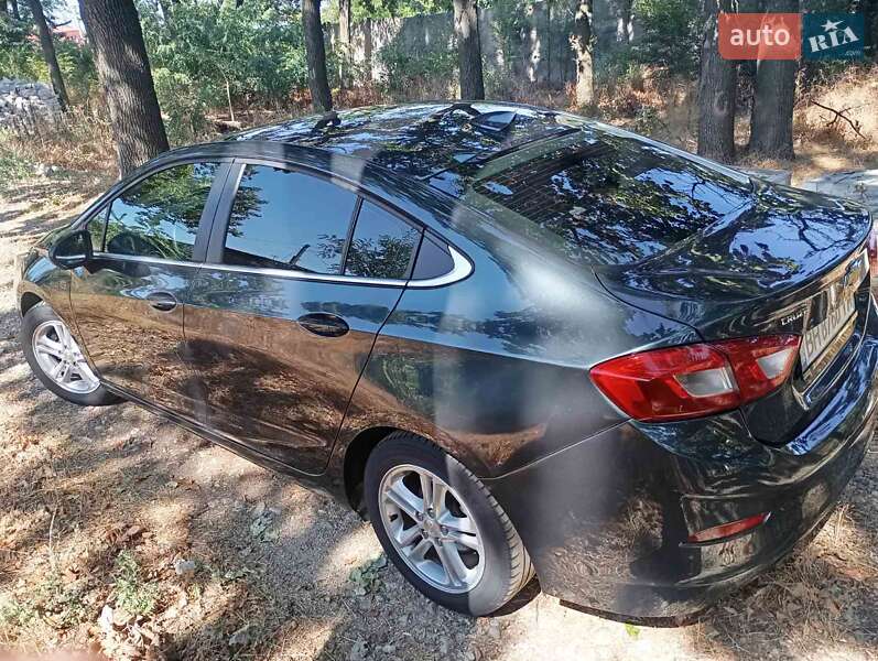Седан Chevrolet Cruze 2017 в Одесі