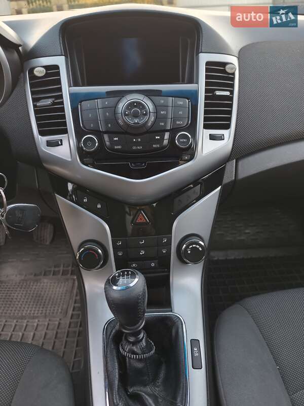 Седан Chevrolet Cruze 2011 в Тульчині
