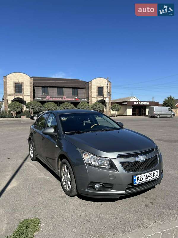 Седан Chevrolet Cruze 2011 в Тульчині