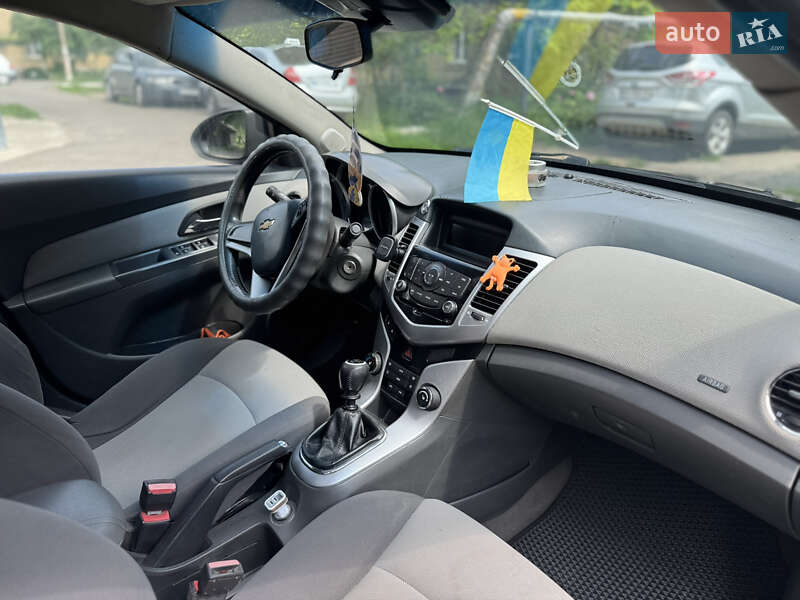 Седан Chevrolet Cruze 2010 в Подольске фото 7 Седан Chevrolet Cruze 2010 в Подольске