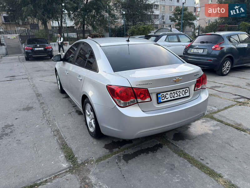 Седан Chevrolet Cruze 2012 в Запоріжжі