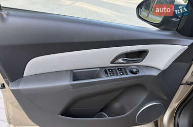 Седан Chevrolet Cruze 2009 в 