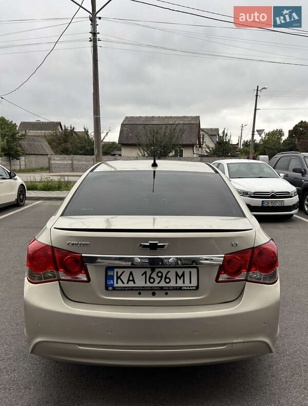 Седан Chevrolet Cruze 2014 в Чернигове