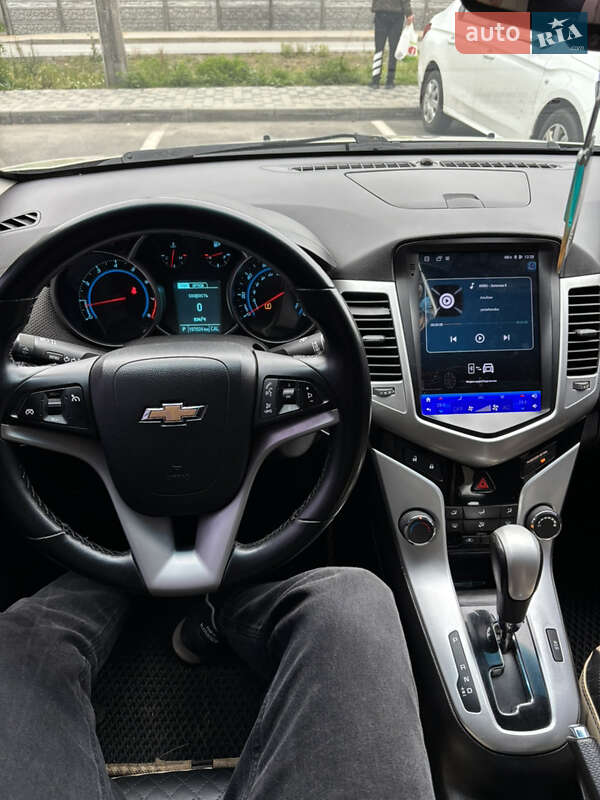 Седан Chevrolet Cruze 2014 в Чернигове