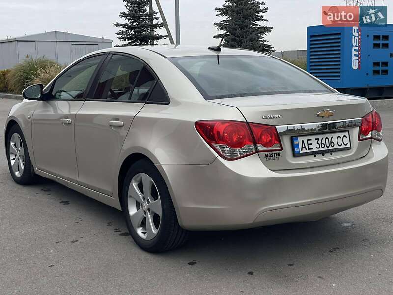 Седан Chevrolet Cruze 2014 в Дніпрі фото 10 Седан Chevrolet Cruze 2014 в Дніпрі
