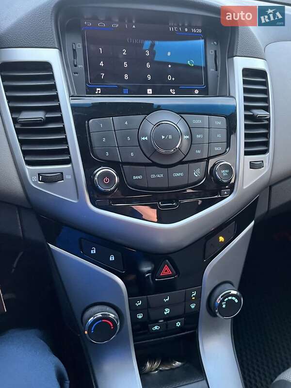 Седан Chevrolet Cruze 2011 в Харькове