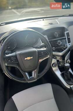 Седан Chevrolet Cruze 2011 в 