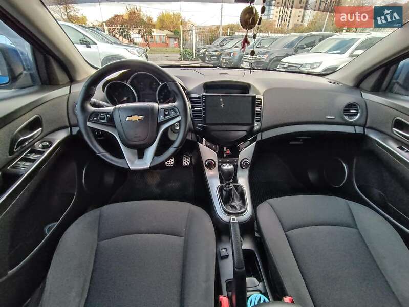 Седан Chevrolet Cruze 2011 в Харкові