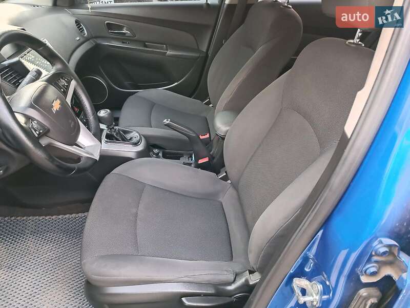 Седан Chevrolet Cruze 2011 в Харкові