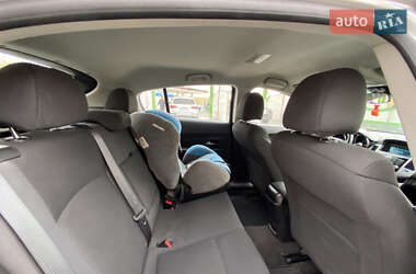 Хэтчбек Chevrolet Cruze 2012 в 