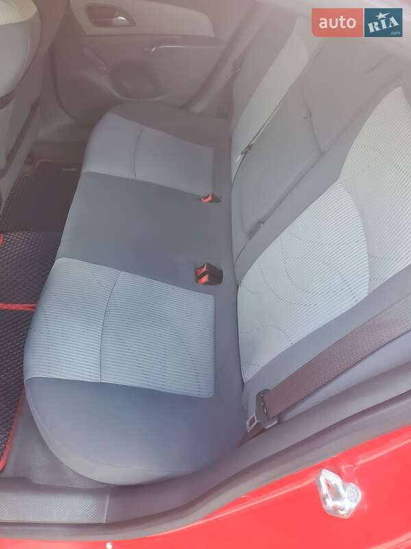 Седан Chevrolet Cruze 2009 в Хмельницком фото 16 Седан Chevrolet Cruze 2009 в Хмельницком