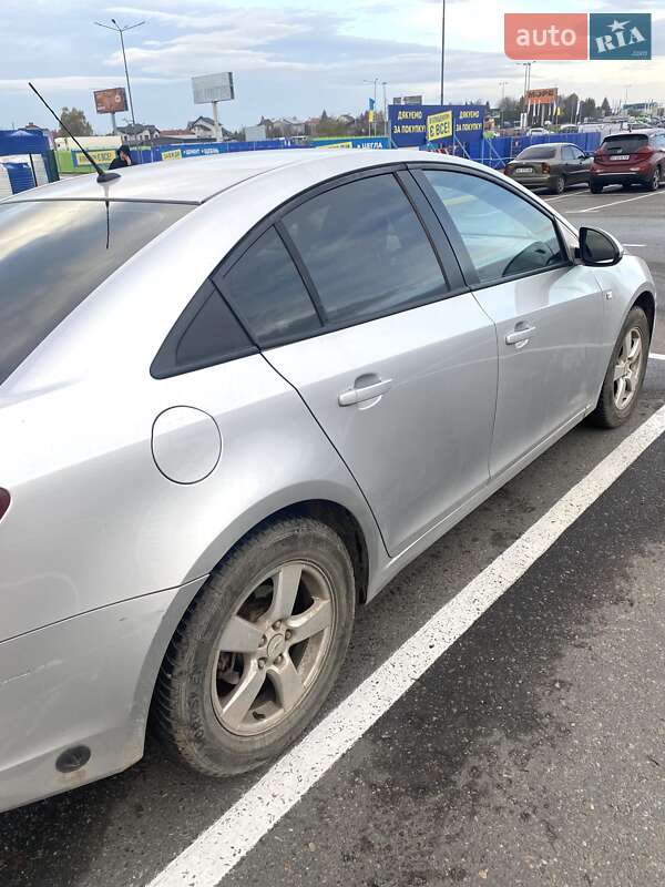 Седан Chevrolet Cruze 2012 в Львове фото 6 Седан Chevrolet Cruze 2012 в Львове