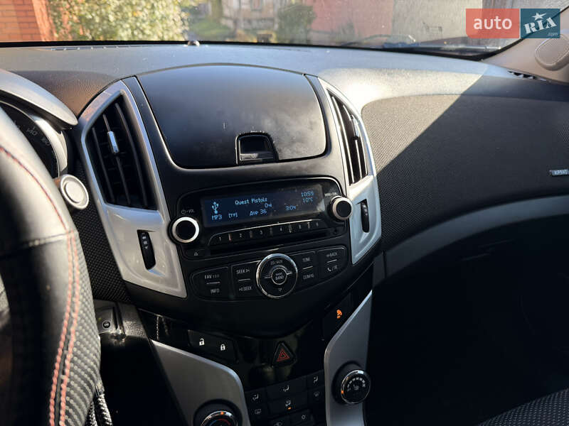 Седан Chevrolet Cruze 2014 в Глухове фото 13 Седан Chevrolet Cruze 2014 в Глухове