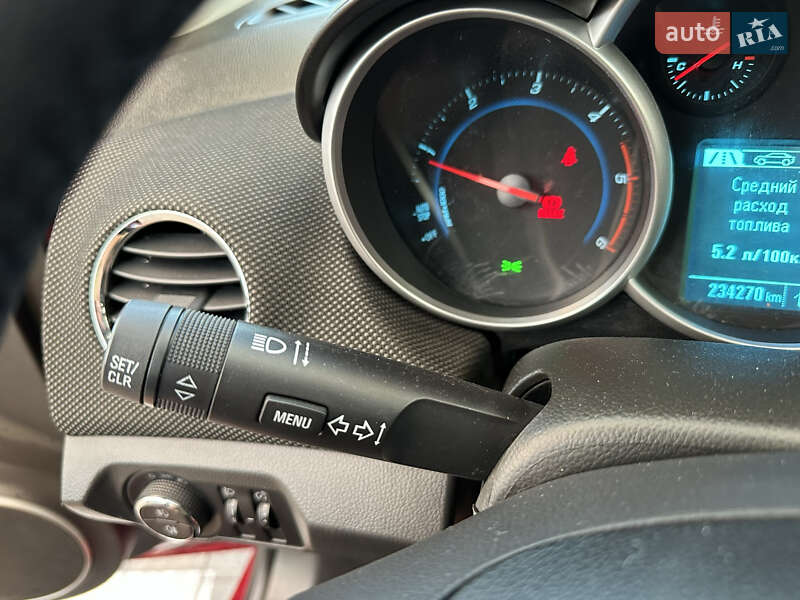 Универсал Chevrolet Cruze 2013 в Луцке фото 70 Универсал Chevrolet Cruze 2013 в Луцке