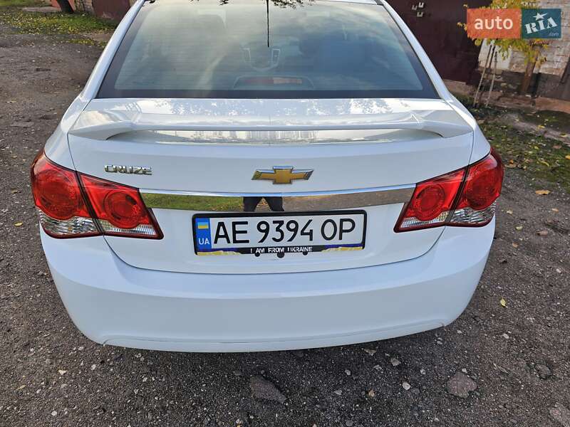 Седан Chevrolet Cruze 2015 в Кривому Розі