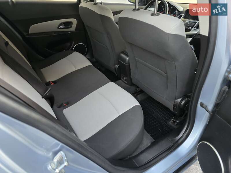 Седан Chevrolet Cruze 2011 в Ивано-Франковске