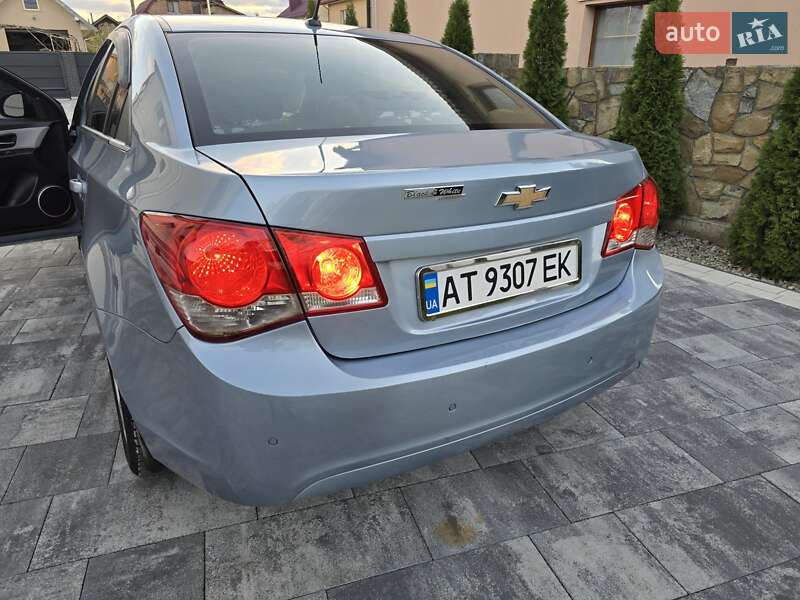 Седан Chevrolet Cruze 2011 в Ивано-Франковске