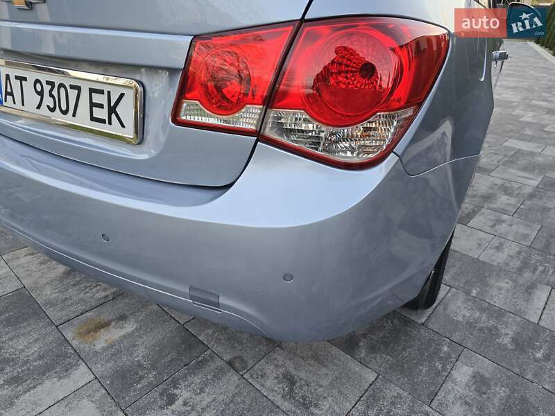 Седан Chevrolet Cruze 2011 в Ивано-Франковске