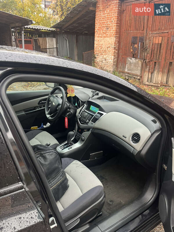 Седан Chevrolet Cruze 2014 в Чернігові