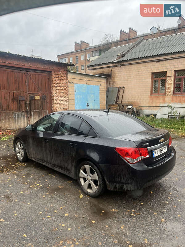 Седан Chevrolet Cruze 2014 в Чернігові