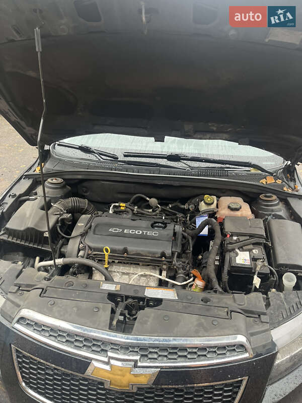 Седан Chevrolet Cruze 2014 в Чернігові