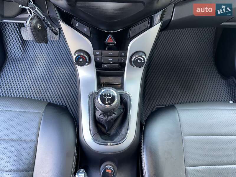 Седан Chevrolet Cruze 2011 в Днепре фото 28 Седан Chevrolet Cruze 2011 в Днепре