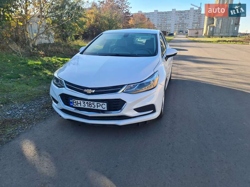 Седан Chevrolet Cruze 2016 в Черноморске