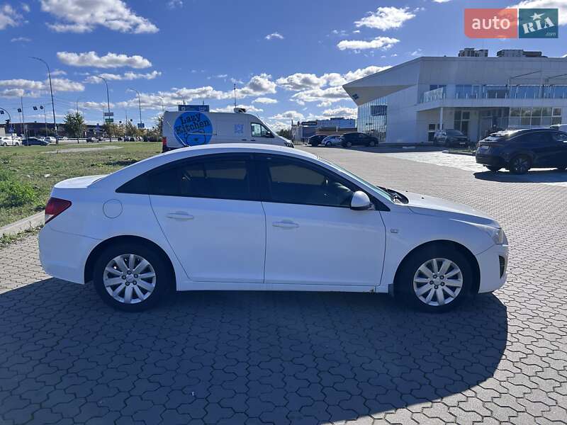 Седан Chevrolet Cruze 2012 в Киеве фото 16 Седан Chevrolet Cruze 2012 в Киеве