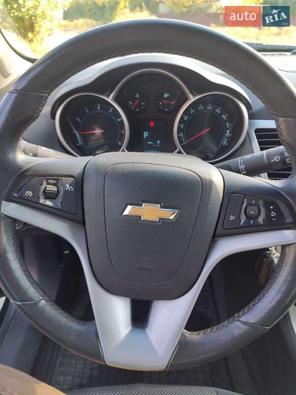 Хэтчбек Chevrolet Cruze 2011 в Чернигове фото 6 Хэтчбек Chevrolet Cruze 2011 в Чернигове