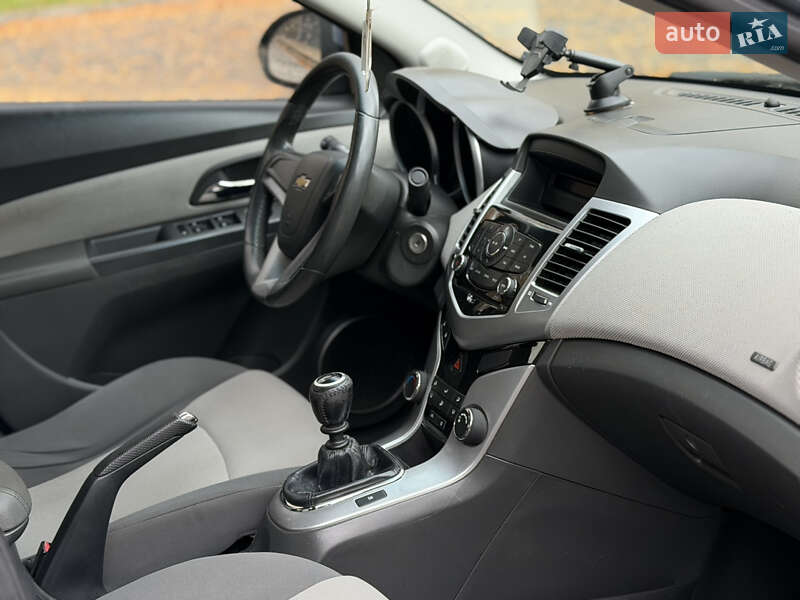 Седан Chevrolet Cruze 2009 в Тернополе фото 14 Седан Chevrolet Cruze 2009 в Тернополе