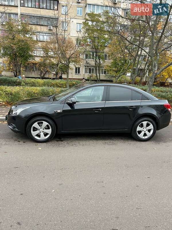 Седан Chevrolet Cruze 2010 в Киеве фото 7 Седан Chevrolet Cruze 2010 в Киеве