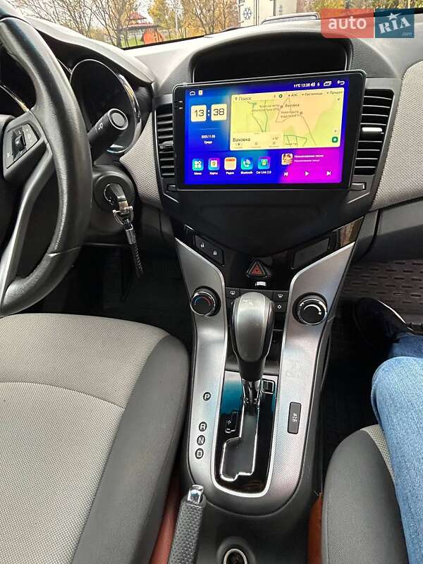 Седан Chevrolet Cruze 2010 в Киеве фото 22 Седан Chevrolet Cruze 2010 в Киеве