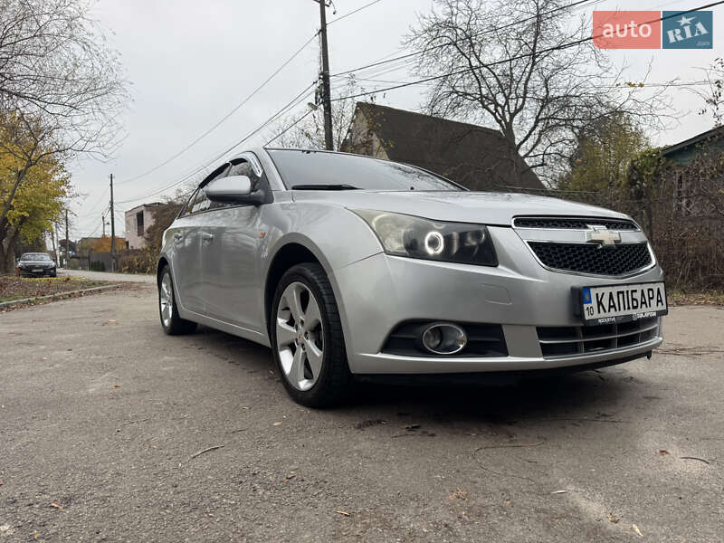 Седан Chevrolet Cruze 2009 в Киеве фото 5 Седан Chevrolet Cruze 2009 в Киеве