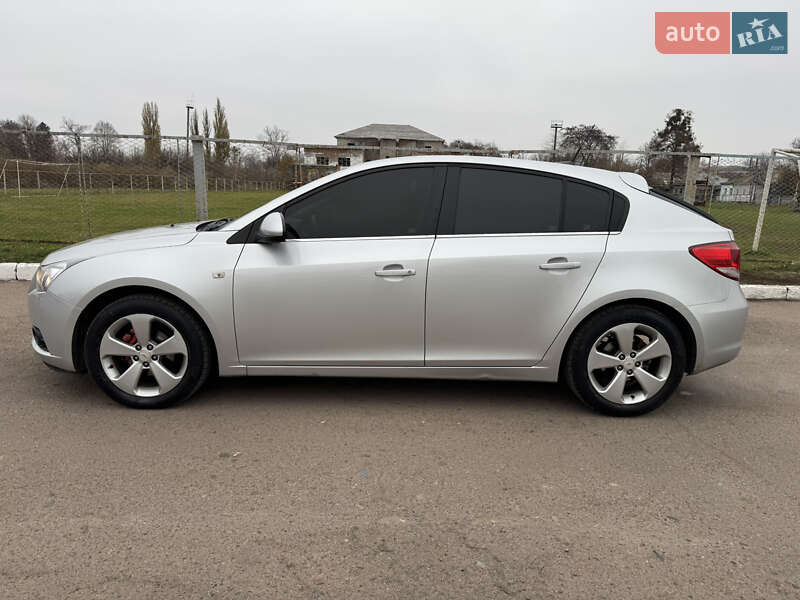 Хэтчбек Chevrolet Cruze 2011 в Прилуках фото 5 Хэтчбек Chevrolet Cruze 2011 в Прилуках