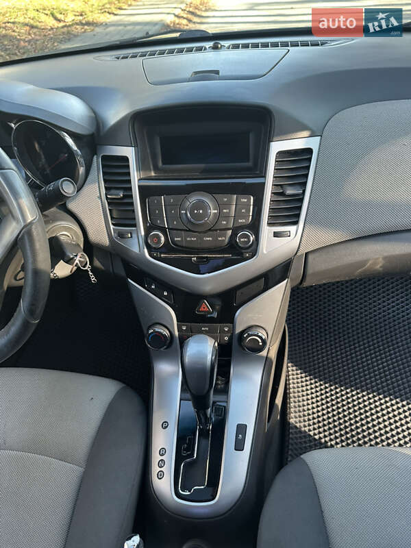 Седан Chevrolet Cruze 2009 в Львове фото 21 Седан Chevrolet Cruze 2009 в Львове