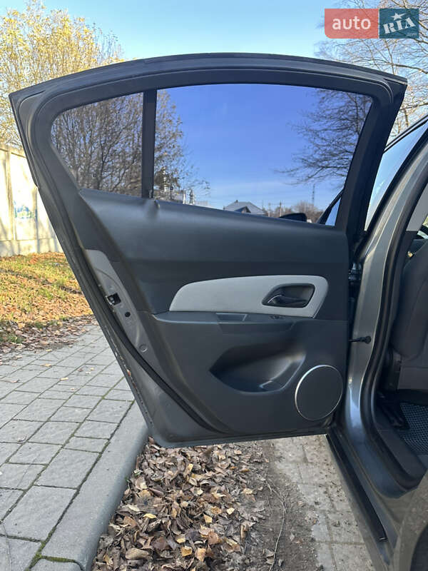 Седан Chevrolet Cruze 2009 в Львове фото 31 Седан Chevrolet Cruze 2009 в Львове