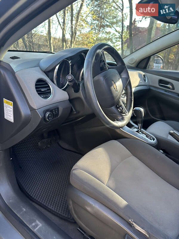 Седан Chevrolet Cruze 2009 в Львове фото 39 Седан Chevrolet Cruze 2009 в Львове