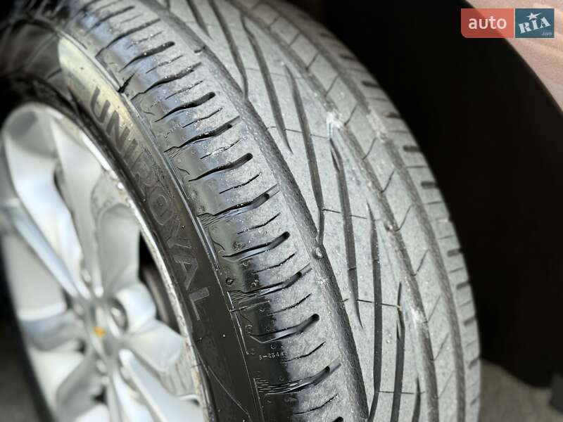 Седан Chevrolet Cruze 2018 в Киеве фото 34 Седан Chevrolet Cruze 2018 в Киеве